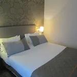 17 Batignolles Paris