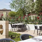 17 Batignolles Hotel Paris